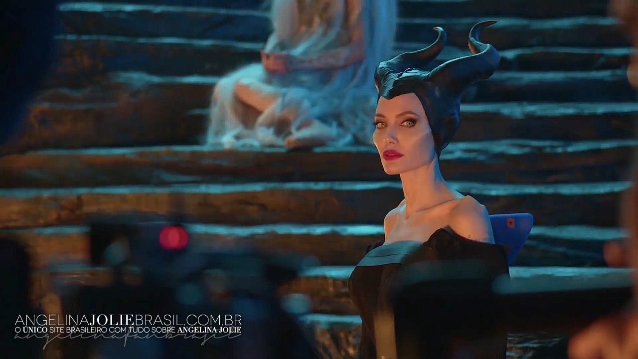 Filmes-2019-Maleficent2-BTS-Screencaps-037.jpg