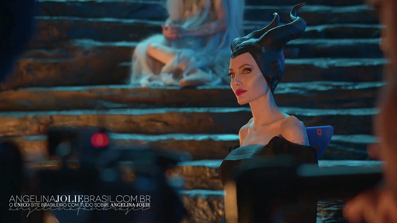 Filmes-2019-Maleficent2-BTS-Screencaps-041.jpg