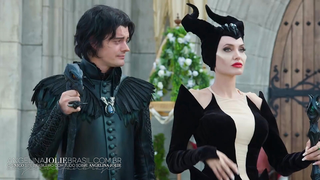 Filmes-2019-Maleficent2-BTS-Screencaps-051.jpg