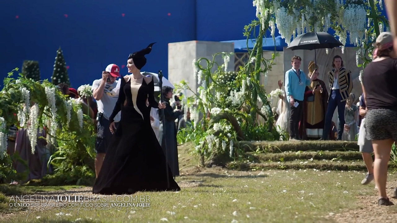 Filmes-2019-Maleficent2-BTS-Screencaps-060.jpg