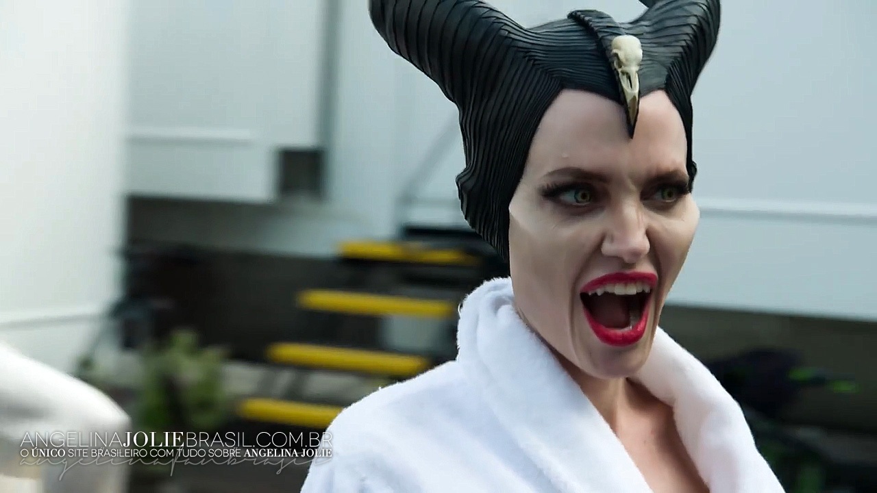 Filmes-2019-Maleficent2-BTS-Screencaps-076.jpg