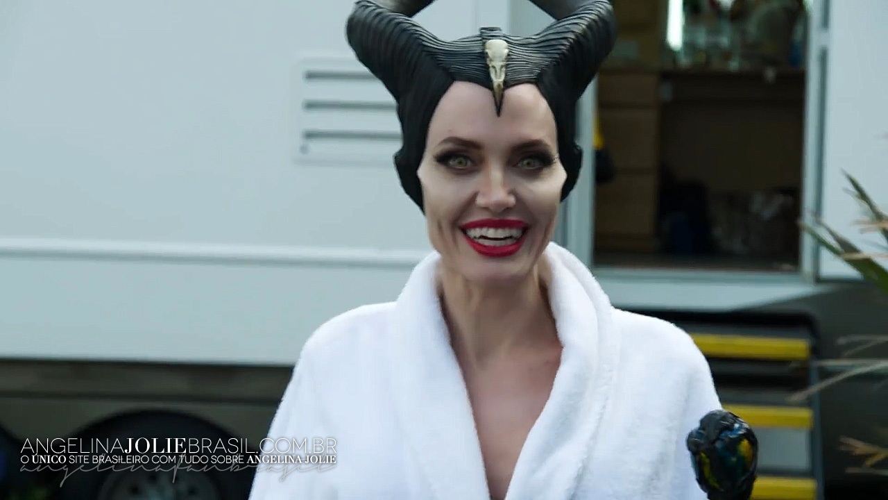 Filmes-2019-Maleficent2-BTS-Screencaps-078.jpg