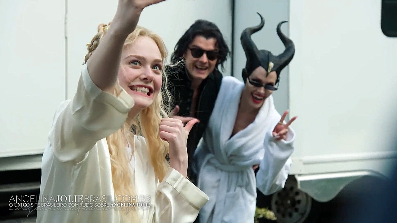 Filmes-2019-Maleficent2-BTS-Screencaps-081.jpg