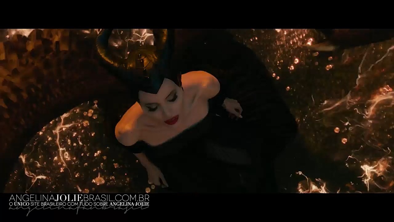 Filmes-2019-Maleficent2-Featurette1-Screencaps-030.jpg