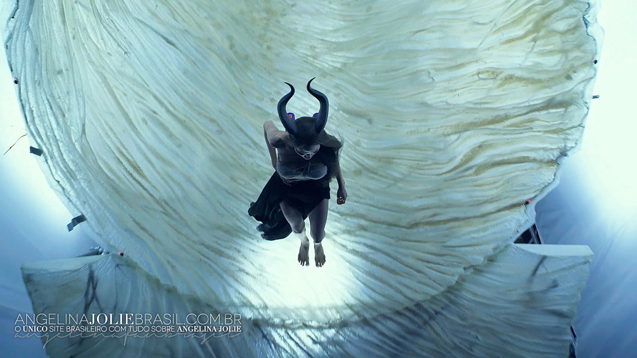 Filmes-2019-Maleficent2-Featurette5-018.jpg