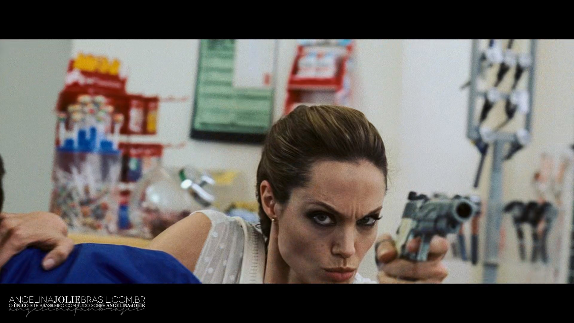 Filmes-OProcurado-Screencaps-014.jpg Filmes-OProcurado-Screencaps-014.jpg