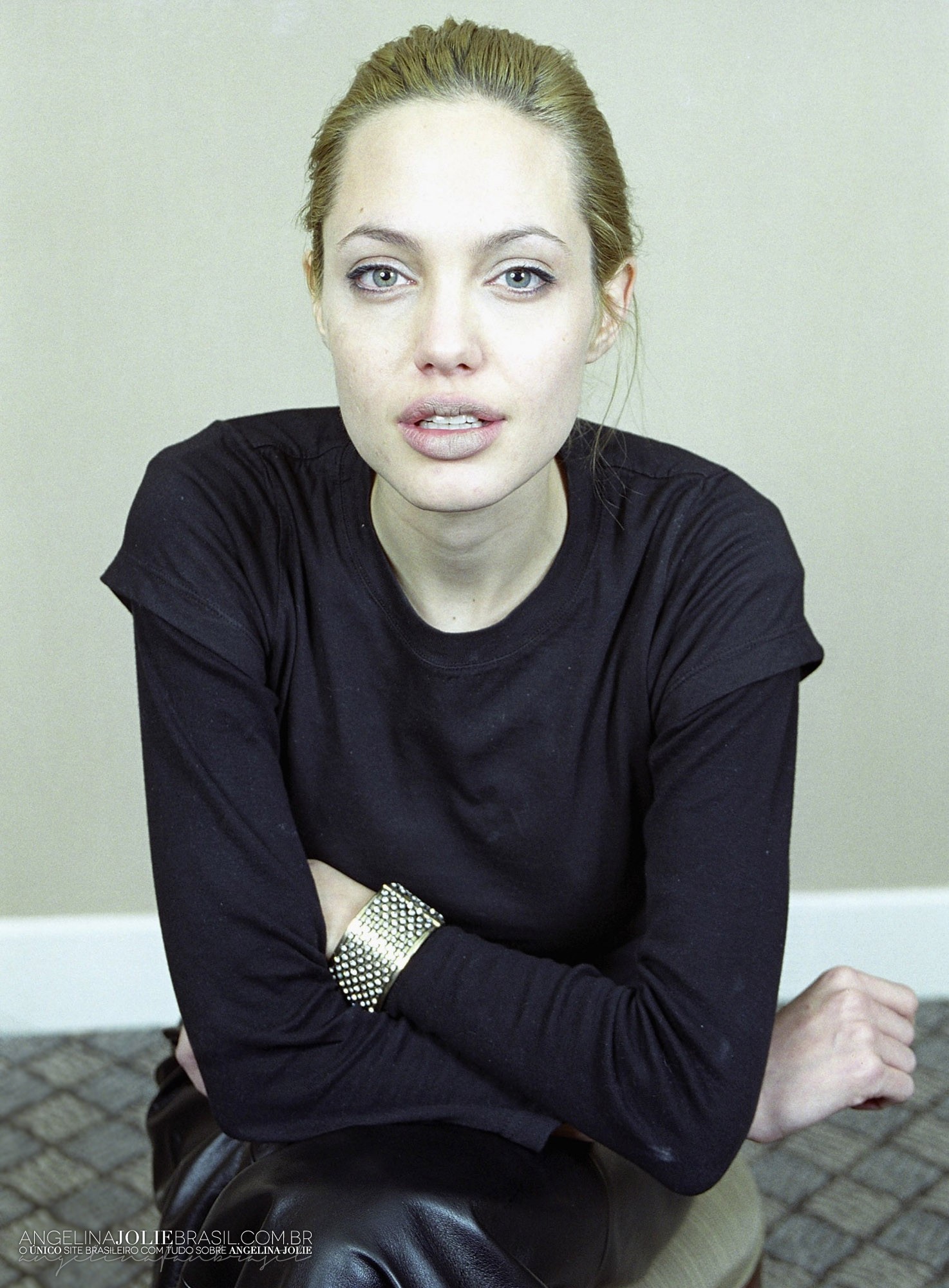 Adam Hollingworth Photoshoots 1999 Adamhollinguort 008 Angelina Jolie Brasil Gallery