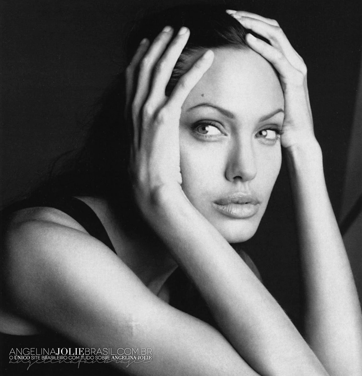 Photoshoots-2003-PatrickDemarchelier-Set2-002.jpg