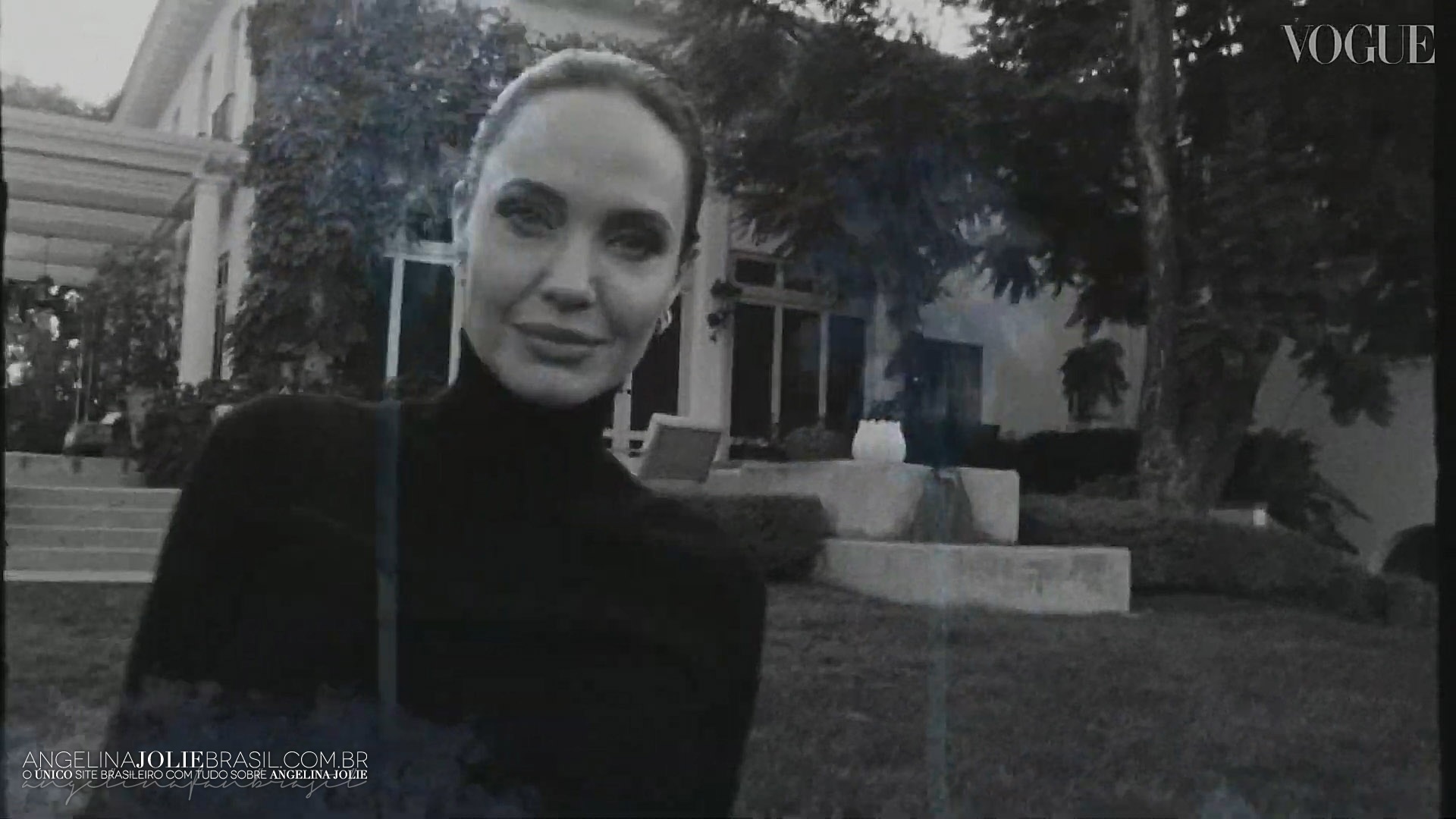 Screencaps-2021-VogueUK-InsideJolieHollywoodGarden-055.jpg