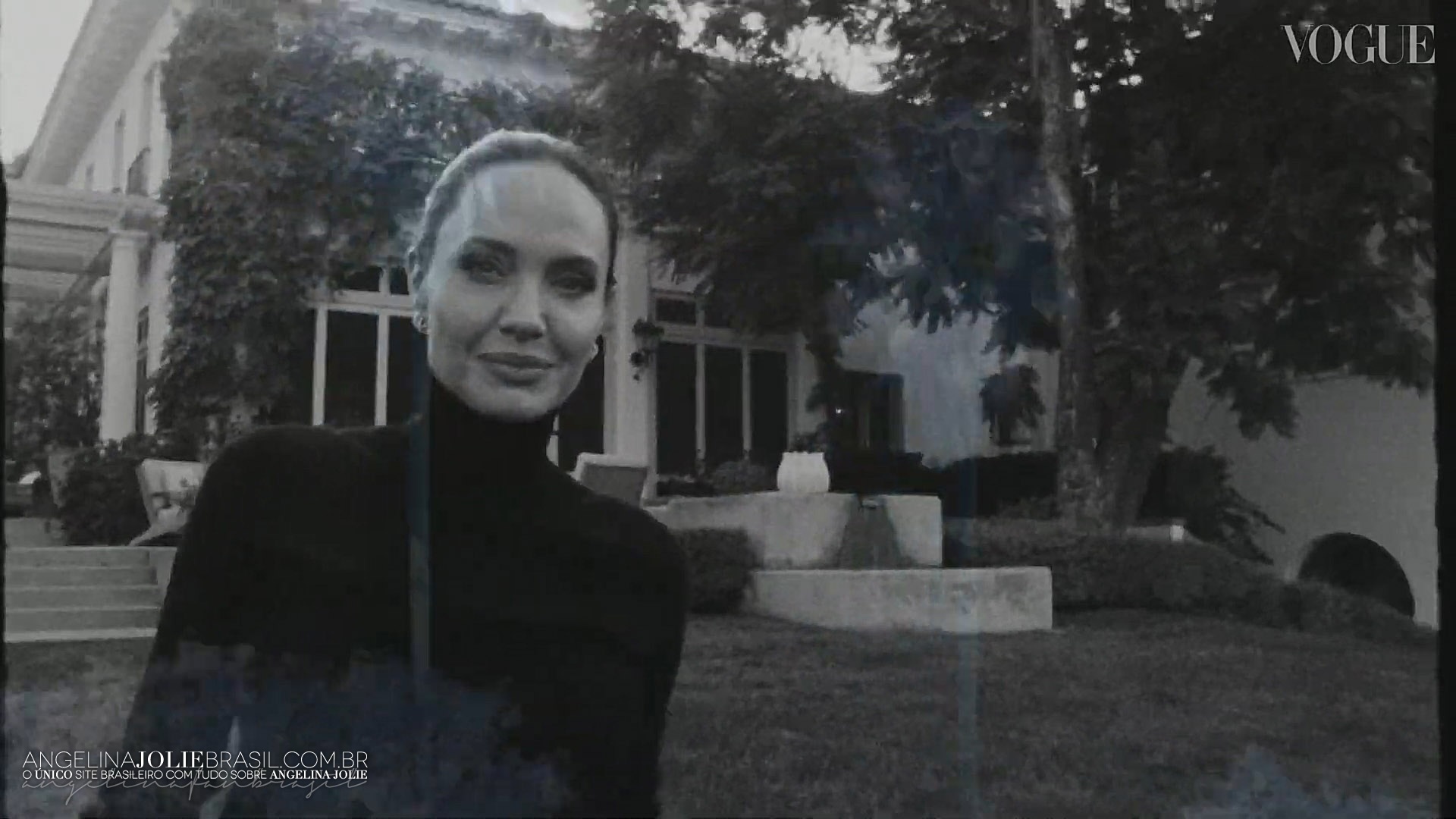 Screencaps-2021-VogueUK-InsideJolieHollywoodGarden-057.jpg