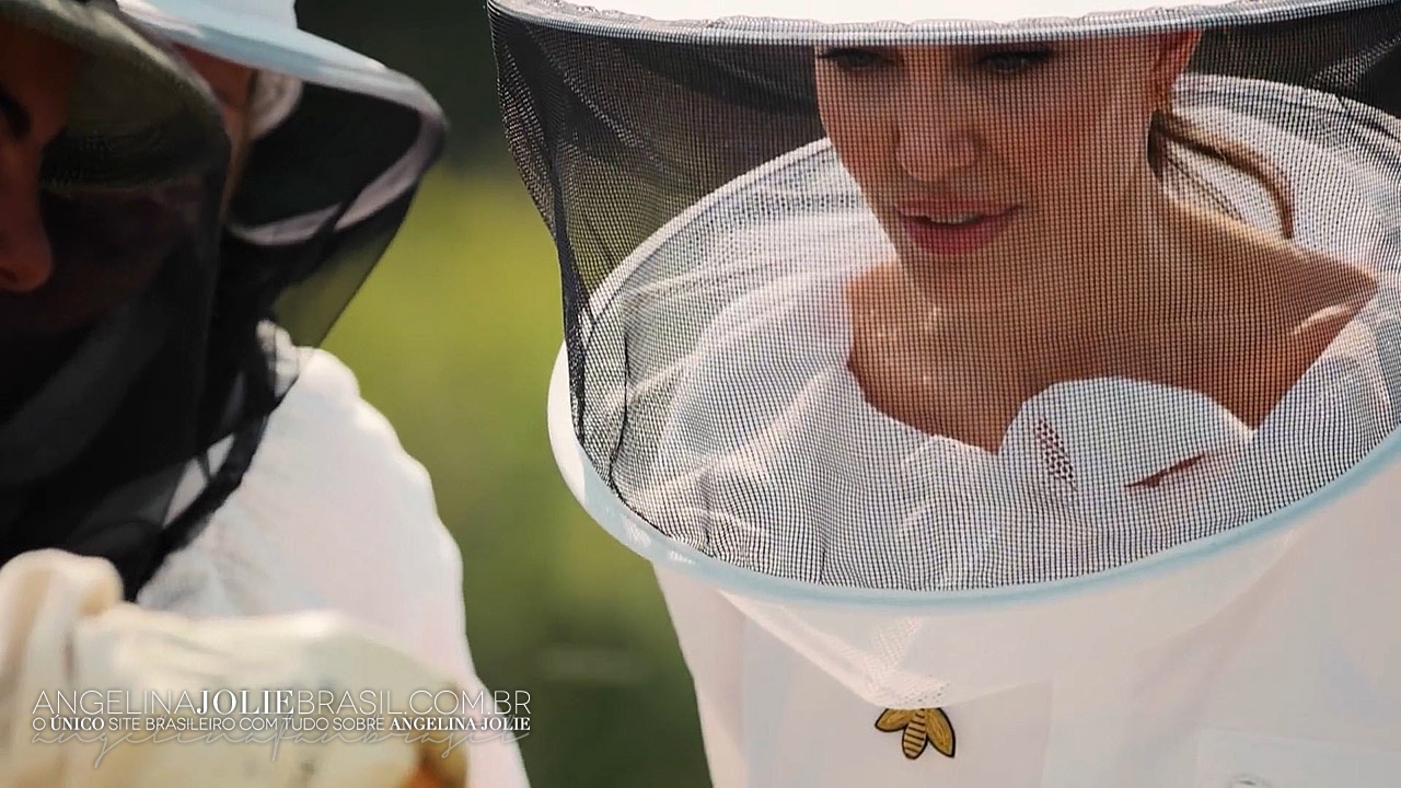 TrabalhoHumanitario-Programas-WomenForBees-PromoVideo-2-056.jpg