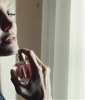 CampanhasPublicitarias-2017-Guerlain-Screencaps-ShortVersion3-099.jpg