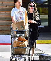 Candids-2025-05-Maio-01-006.jpg