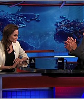 Entrevistas-2014-DailyShow-02.jpg