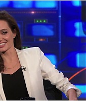 Entrevistas-2014-DailyShow-10.jpg