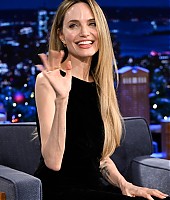 Entrevistas-2024-12-TheTonightShow-007.jpg