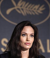 Eventos-2008-05-ATroca-Coletiva-Cannes-009.jpg