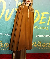 Eventos-2024-04-Abril-Premiere-The_Outsiders-066.jpg
