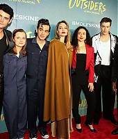 Eventos-2024-04-Abril-Premiere-The_Outsiders-086.jpg