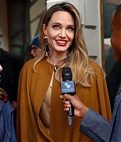 Eventos-2024-04-Abril-Premiere-The_Outsiders-108.jpg
