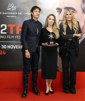 Eventos-2024-11-Photocall-WithoutBlood-Torino-100.jpg