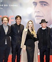 Eventos-2024-11-Photocall-WithoutBlood-Torino-111.jpg