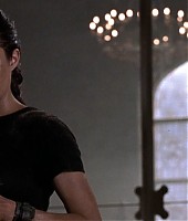 Filmes-2001-Lara-Croft-Tomb-Raider-Capturas-110.jpg