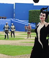 Filmes-2019-Maleficent2-BTS-Screencaps-006.jpg