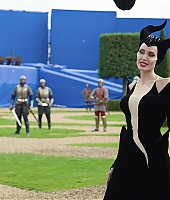 Filmes-2019-Maleficent2-BTS-Screencaps-007.jpg