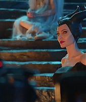 Filmes-2019-Maleficent2-BTS-Screencaps-041.jpg