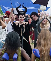 Filmes-2019-Maleficent2-BTS-Screencaps-069.jpg