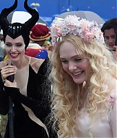 Filmes-2019-Maleficent2-BTS-Screencaps-073.jpg