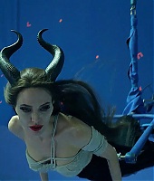 Filmes-2019-Maleficent2-Featurette5-054.jpg