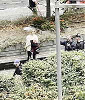 Filmes-Atriz-AnxiousPeople-Sets-09-03-25-001.jpg