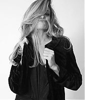 Photoshoots-2026-Janette_Beckman-001.jpg