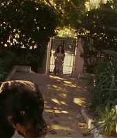 Screencaps-2021-VogueUK-InsideJolieHollywoodGarden-012.jpg