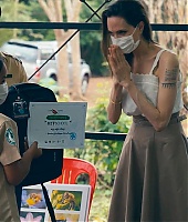 TrabalhoHum-WomenForBees-PromoVideo-Camboja-1-040.jpg