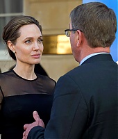 Angelina Jolie 05
