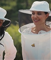 TrabalhoHumanitario-Programas-WomenForBees-PromoVideo-2-054.jpg