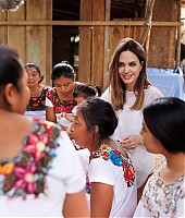 TrabalhoHumanitario-WomenForBees-Campo-Mexico-03.jpg